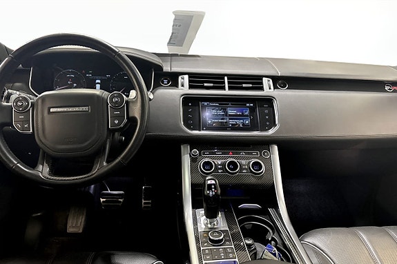 Land Rover Range Rover Sport 8 of 22