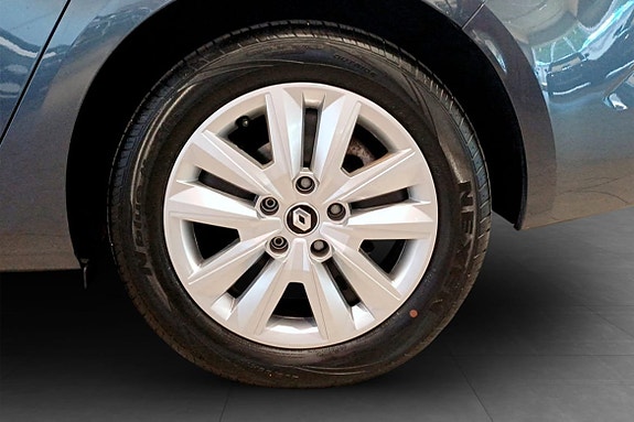 Renault Megane 10 of 10