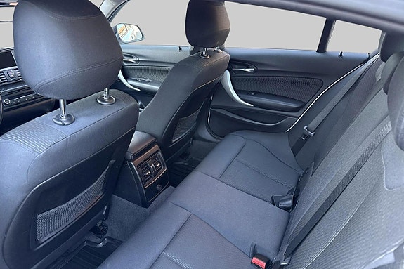 BMW 118d 6 of 22