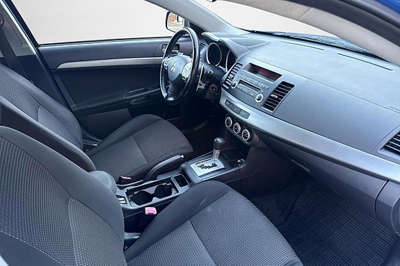 Mitsubishi Lancer 12 of 19