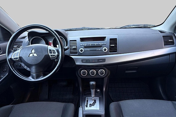 Mitsubishi Lancer 10 of 19