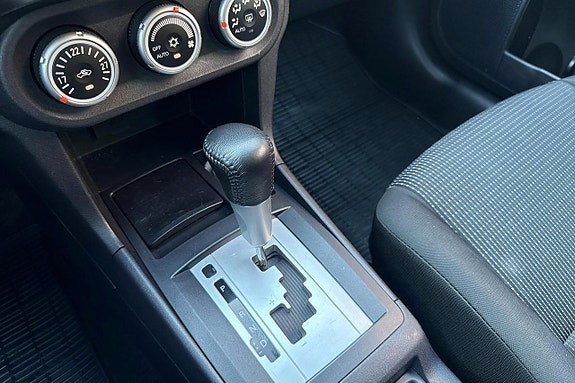 Mitsubishi Lancer 15 of 19