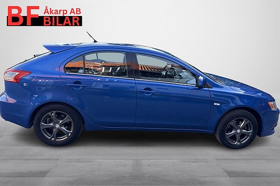 Mitsubishi Lancer 8 of 19