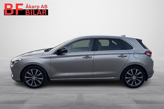 Hyundai i30 2 of 24