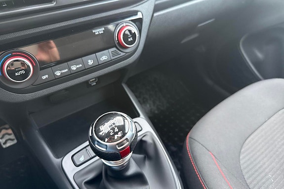Hyundai i10 19 of 26