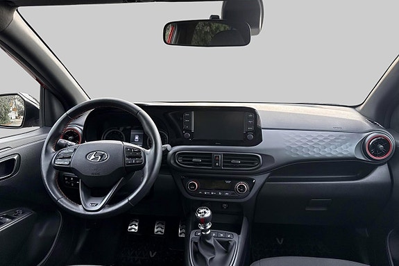 Hyundai i10 12 of 26
