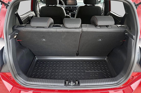 Hyundai i10 7 of 26
