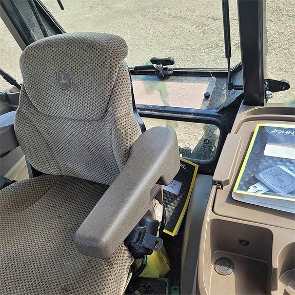 John Deere 5100R C8 TRAKTOR FR.LYFT 4 of 5