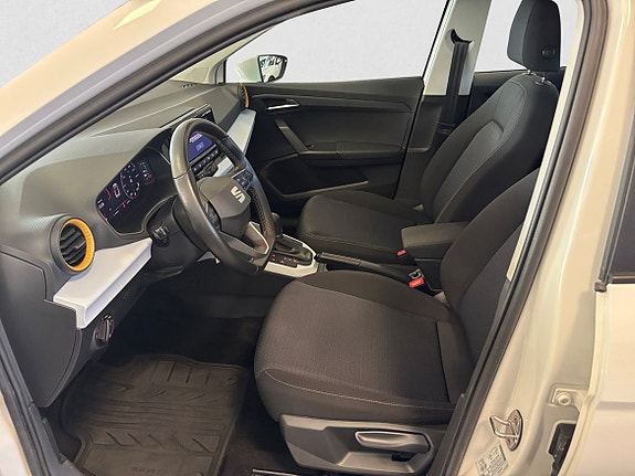 Seat Arona 7 of 17