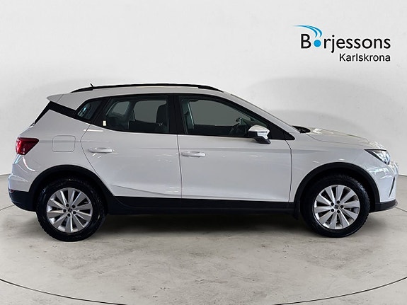 Seat Arona 2 of 17