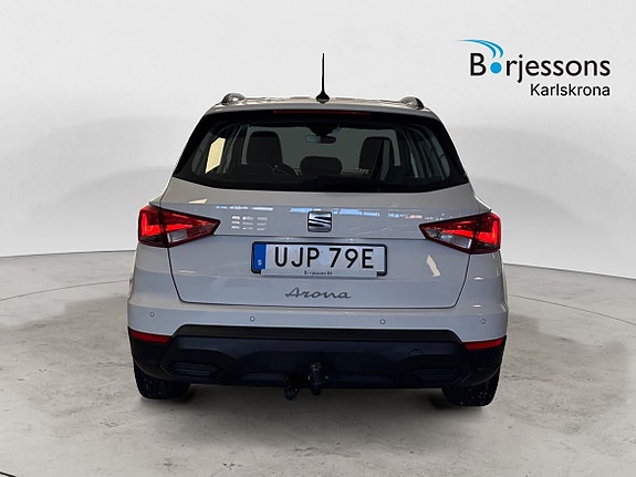 Seat Arona 4 of 17