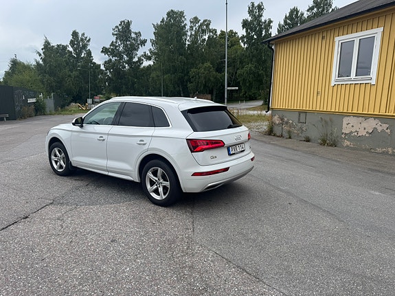 Audi Q5 9 of 16