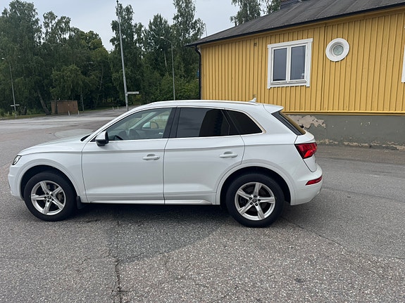 Audi Q5 8 of 16