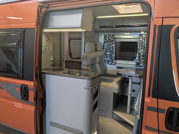 Adria Twin SPTitan 4 of 5