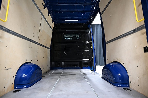 Volkswagen Crafter 7 of 26