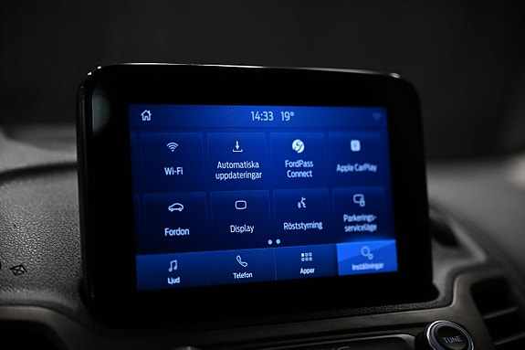 Ford Transit Connect 22 of 27