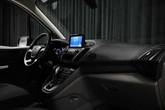 Ford Transit Connect 25 of 27