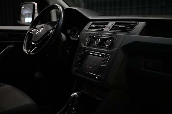 Volkswagen Caddy 30 of 30