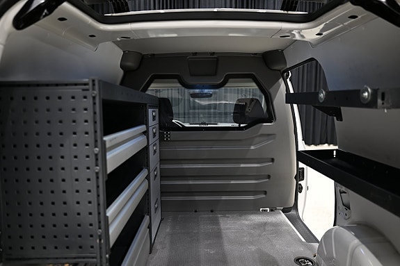 Volkswagen Caddy 8 of 30