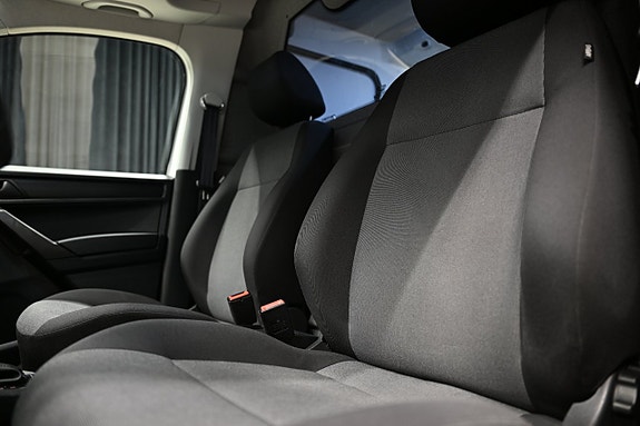 Volkswagen Caddy 28 of 30