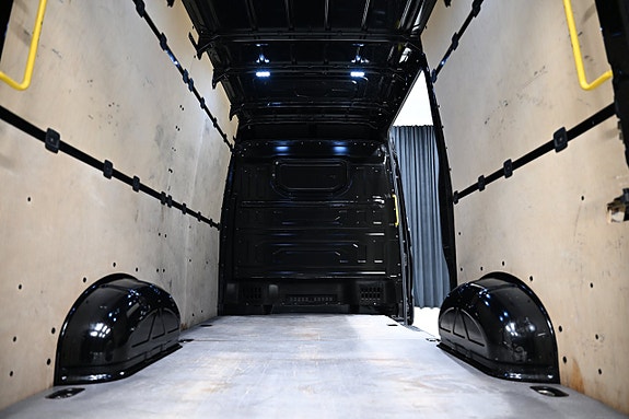 Volkswagen Crafter 5 of 26