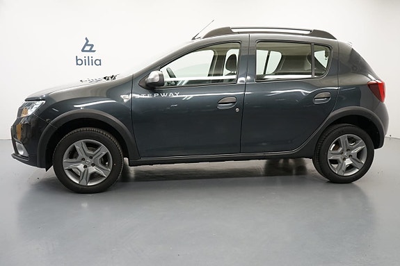 Dacia Sandero Stepway 2 of 13