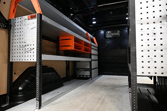 Ford Transit Custom 9 of 30