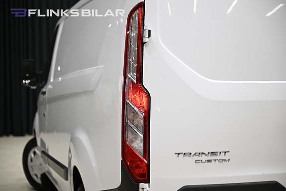 Ford Transit Custom 16 of 30