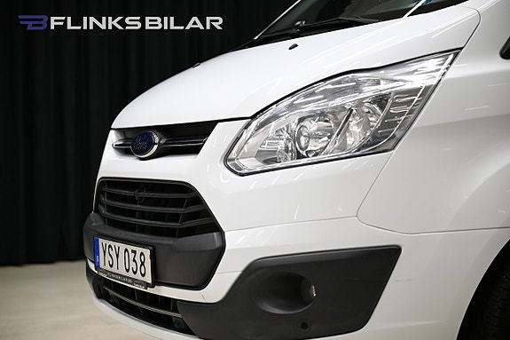 Ford Transit Custom 17 of 30