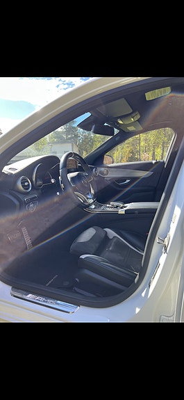 Mercedes-Benz C63 6 of 8