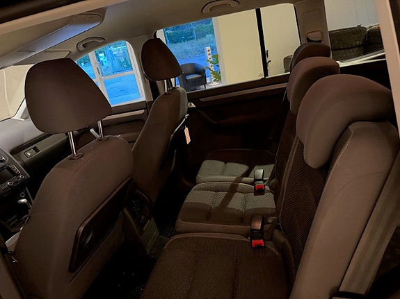 Volkswagen Touran 6 of 6