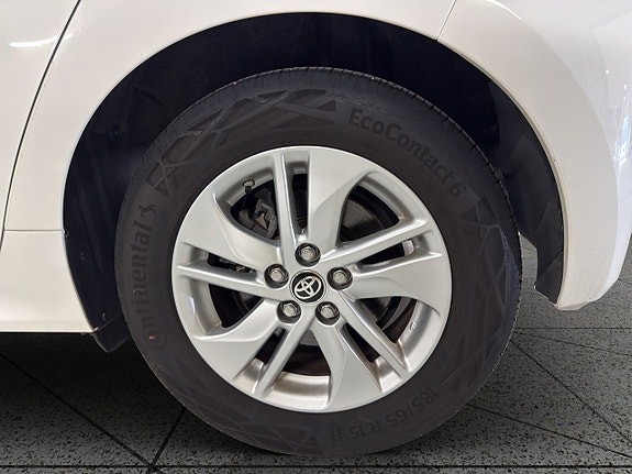 Toyota Yaris 16 of 30