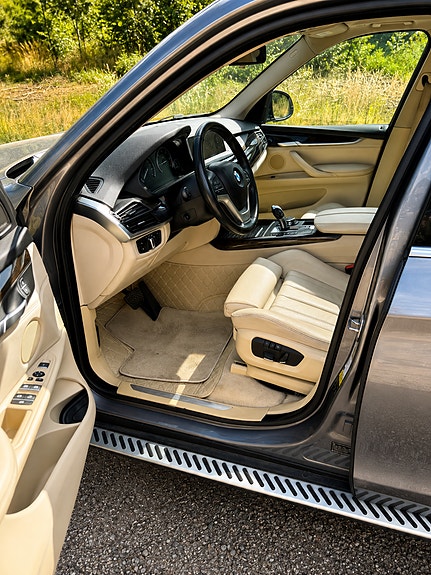 BMW X5 7 of 7