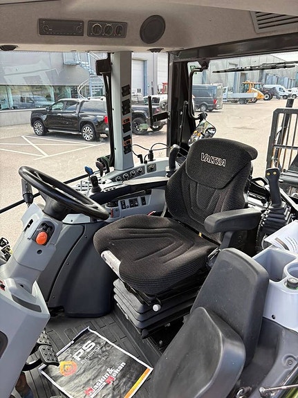 Valtra A115 HiTech med Moheda M101 skogsvagn 8 of 10