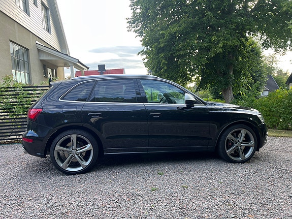 Audi SQ5 3 of 11