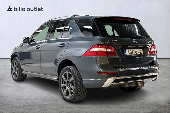 Mercedes-Benz ML350 8 of 30