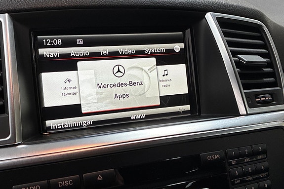 Mercedes-Benz ML350 24 of 30