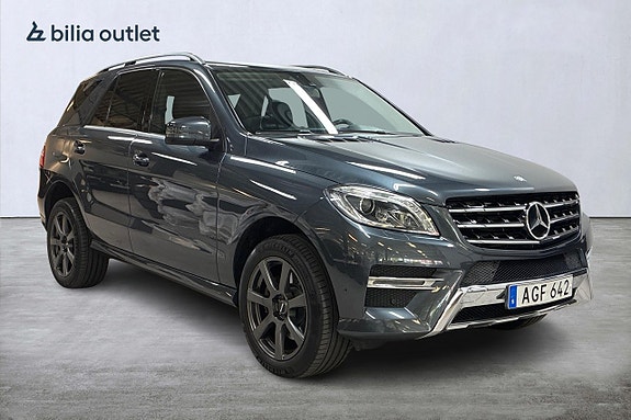 Mercedes-Benz ML350 4 of 30