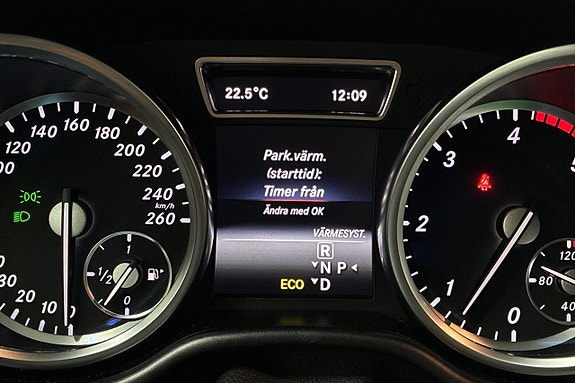 Mercedes-Benz ML350 17 of 30