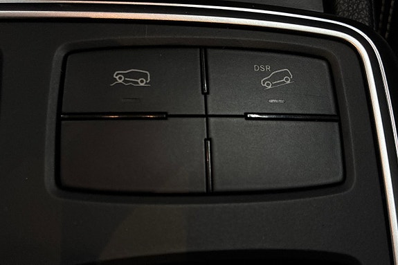 Mercedes-Benz ML350 28 of 30