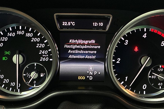 Mercedes-Benz ML350 19 of 30