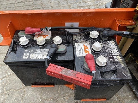 JLG 1230ES 8 of 10