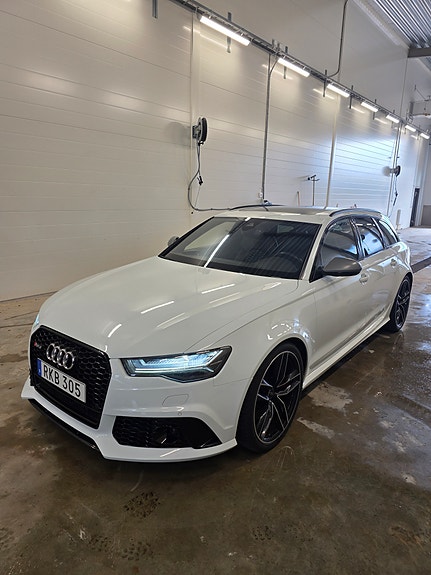 Audi RS6 3 of 7