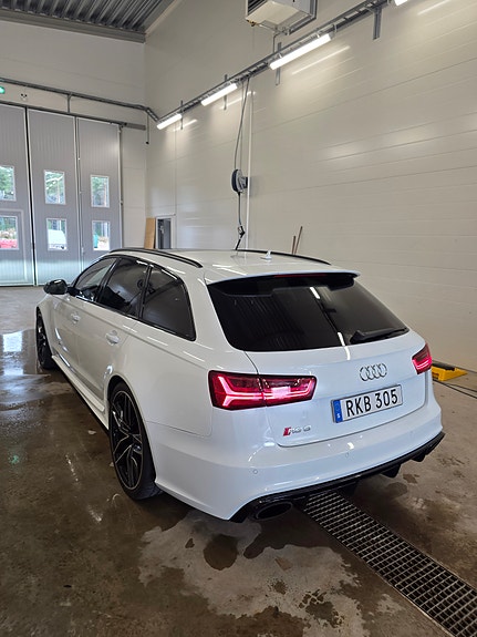 Audi RS6 4 of 7