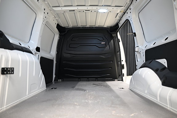 Volkswagen Caddy Maxi 8 of 27