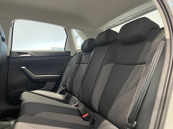 Volkswagen Polo 8 of 26