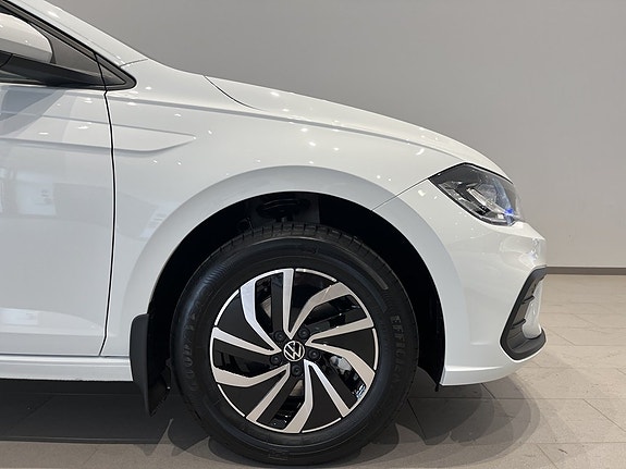Volkswagen Polo 4 of 26