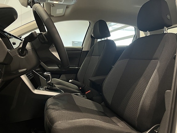 Volkswagen Polo 10 of 26