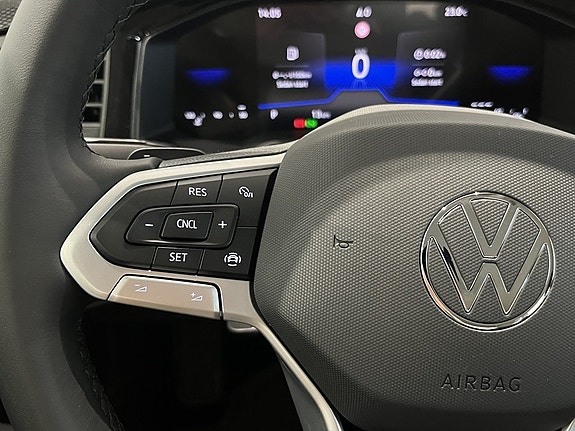 Volkswagen Polo 15 of 26