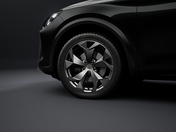 Cupra Formentor 4 of 9